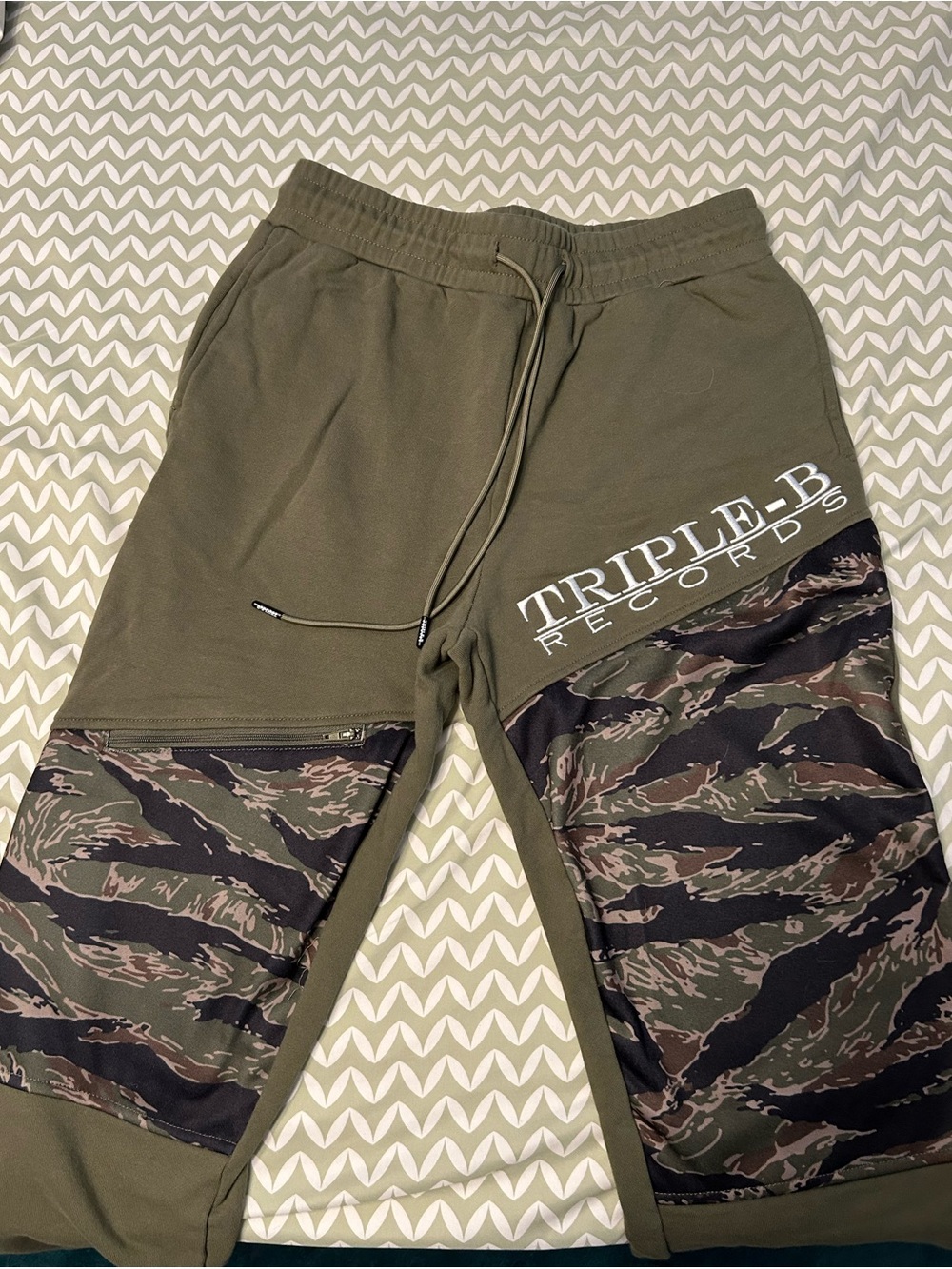 Triple B records camo joggers